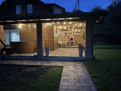 Котедж з басейном з підігрівом, відпочинок в Міжгірї. Міжгір'я