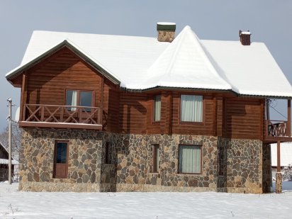 Відпочинок в Карпатах  котедж Микуличин