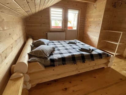 Здаю КІМНАТИ с.Микуличин .Не котедж а приватний будинок Микуличин