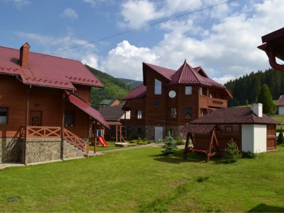 Котеджі "АураКарпат" Поляниця Поляница