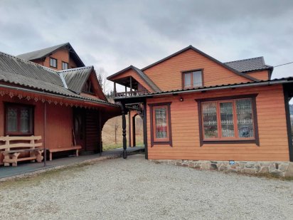 Відпочинок в Буковелі(Поляниця) садиба Під горою Поляниця