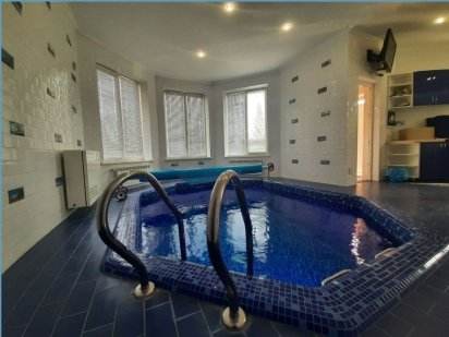 Посуточно.10км от Киева,5 спален,баня,теплый бассейн,бильярд,генератор Капітанівка