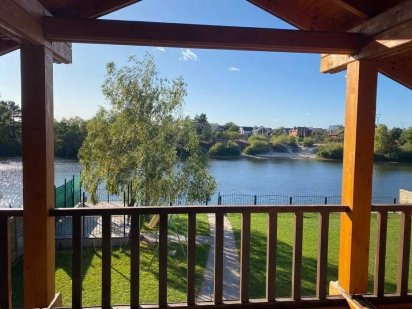 Будинок на березі річки  Баня входить у вартість Осещіна Осещина