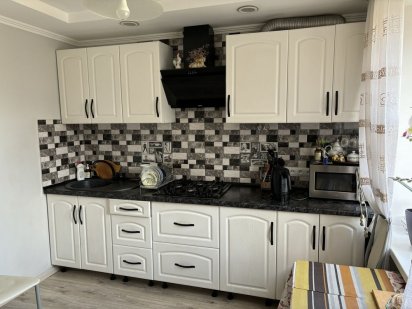 Продается 3 комн. Славянск. Чешка. Возможно по сертификату. 