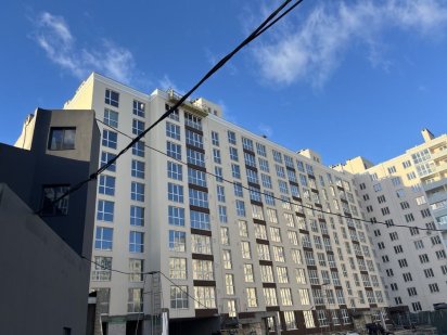 Продам простору однокімнатну квартиру 50 квм Чернигов