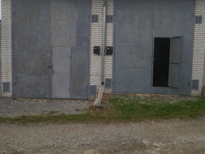 Гараж цегляний під великогабаритну техніку ...