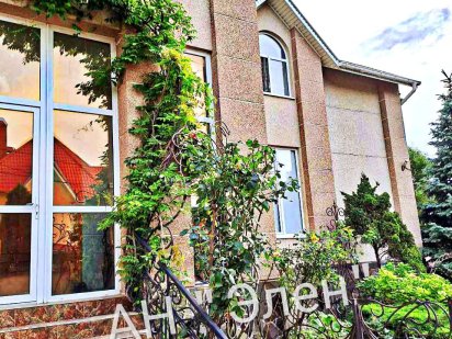 ДОМ с БАССЕЙНОМ на поселке котовского Одеса