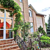 ДОМ с БАССЕЙНОМ на поселке котовского Одеса