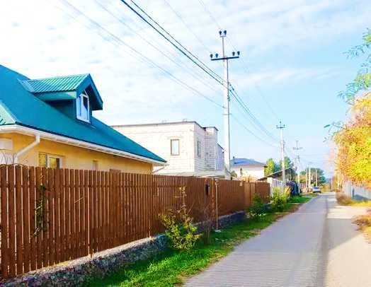 Продам будинок смт.Глеваха,станція Шляхова.Мансарда,погріб,сад - фото 1