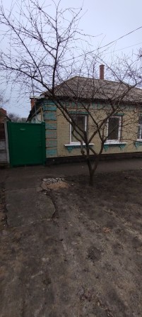 Продам пів будинку Новомиколаївка. Терміново ! - фото 1