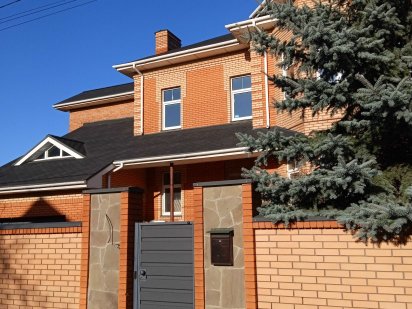 Продам будинок в Центрі Петропавлівської Борщагівки Петропавловская Борщаговка