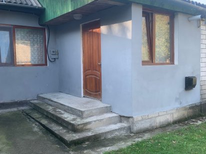 Продам  частину будинку. Коростень