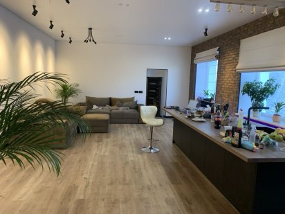 Большая квартира в закрытом комплексе Николаев