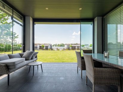 Будинок на Дніпрі, КМ «ЗОЛОЧЕ», охоронювана закрита територія Вишеньки