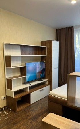 Сдам классную 1 кв Одесская 6000 гр. - фото 1