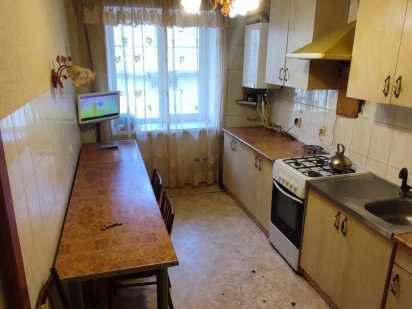 Продам 4-х комн. квартиру г. Луганск, ул. Линева Луганськ