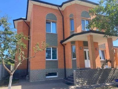 Триповерховий будинок подобово на Осокорках Киев