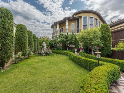 Оренда будинку з басейном, Оболонь Київ