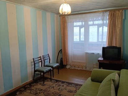 Продам 1 кімнатну квартиру в центрі, вул Музейна Чугуїв