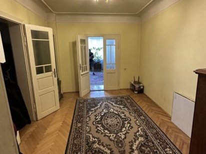 Продається 3 кімнатна квартира Черновцы