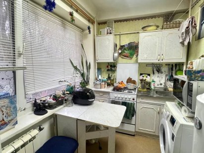 Продам 2к кв. Жукова Луганськ