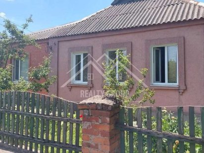 Продаж будинку з великою земельною ділянкою в ЦМ р-ні Кривий Ріг