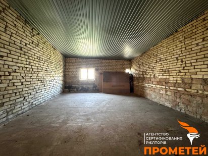 ПРОДАМ Гаражний бокс 28 м2, Лівобережний-3, Челябінська 2, Куліша 2 Киев