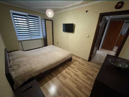 Подобова (посуточно) або довгострокова оренда 2-х кімнатної квартири Виноградів