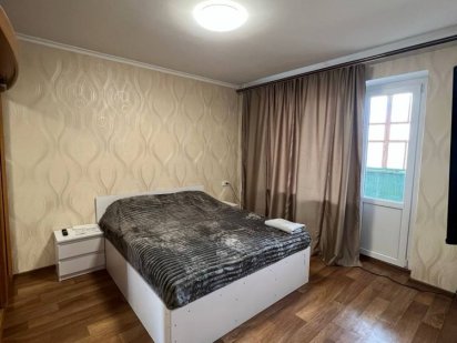 Квартира подобово 1 нова пошта