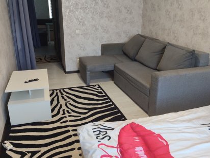 Квартира подобово 1.2 та 3 кімнатні   вокзал центр Коростень