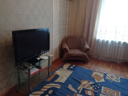 Сдам квартиру посуточно. Район ЖД Краматорск