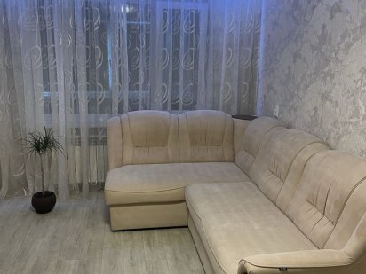 Сдам однокомнатную квартиру ЦЕНТР посуточно Павлоград