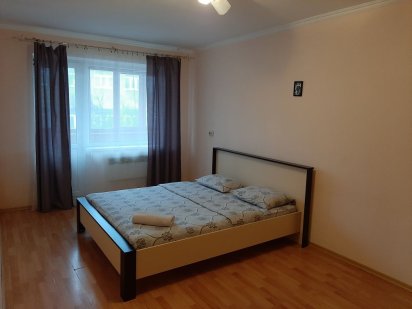 2-х комнатная в центре Ужгород