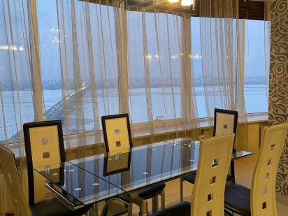 Мост сити Холл. 2 кв Королева Елизавета 2. Почасово и Посуточно Дніпро