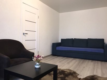 Сдам 2ком посуточно. 12 квартал. Шинник. Тополь. Богдана Хмельницкого Дніпро