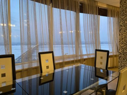 Мост сити Апартаменты. 2 кв Королева Елизавета 2 Дніпро