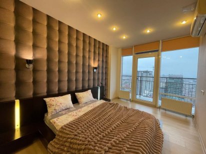 Мост сити 2 кв Люкс. Почасово и Посуточно Дніпро