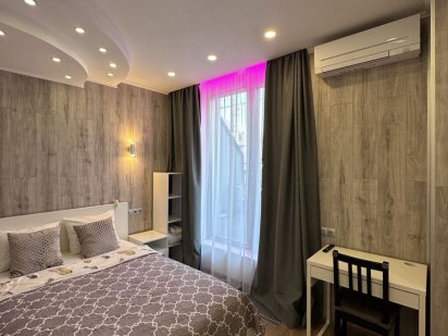 Подобово Студія на Подолі з терасою Контрактова, Wi-Fi Кондиціонер ЧЕК Київ