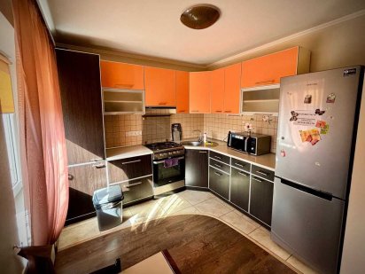 Кв Бородинський 2к.кв. з каміном. Правий, 9 лік. Подобово, погодинно