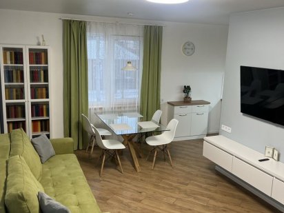 Топ двоповерхова квартира подобово Захисників України Харьков