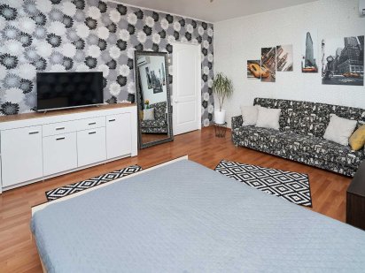 проспект Глушко Киевский р-н, Таирова, хозяйка Одесса