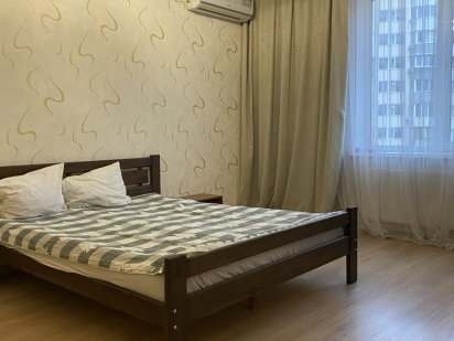 Посуточно квартира Таирова Киевский район проспект небесной сотни Одесса