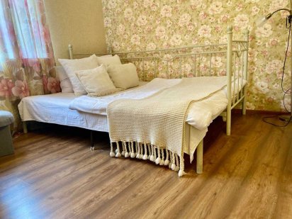 Подобово оренда квартира вільна центрЗвітні документи 10 хв до жд Львов