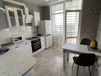 Посуточно без комиссии Таирова Архитекторская,лифт на генераторе Одесса