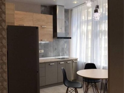 СВОБОДНА. Уютная квартира в 32 ой Жемчужине на Каманина Одеса