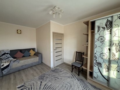 Подобова оренда квартири Винники від власника Винники