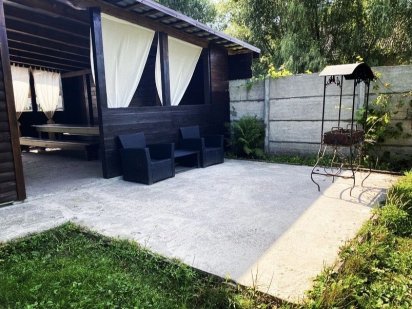 Посуточно дом с бассейном. Осокорки до 16человек Киев