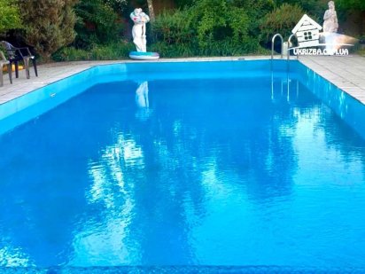 Київ. Великий будинок 680кв. Ділянка 35 соток. 2 басейни. До 50 осіб. Київ