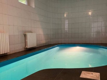 Мероприятия! 2 бассейна,  сауна, 5 спален. Море!