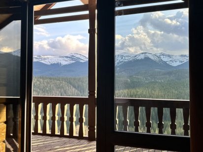 Відпочинок в Карпатах. Будинок з краєводом. Вілла в оточенні гір! Верховина